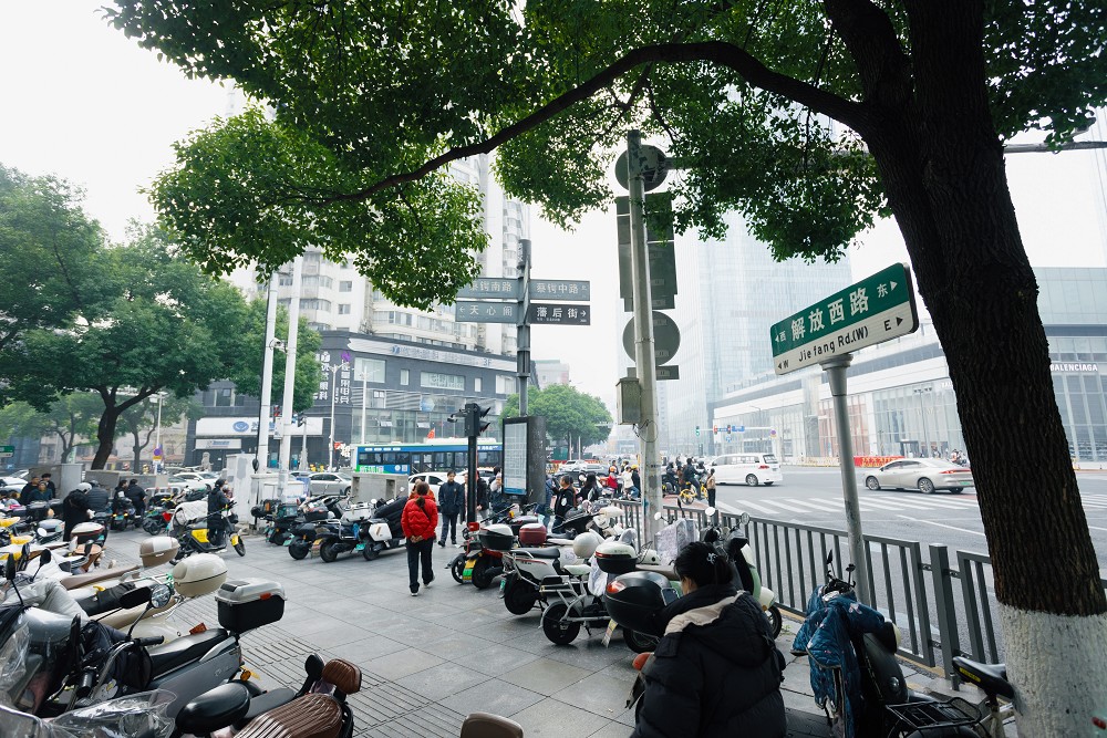 李同学